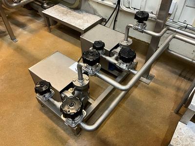 Översiktsbild av 2007 Alfa Laval pump (2x)